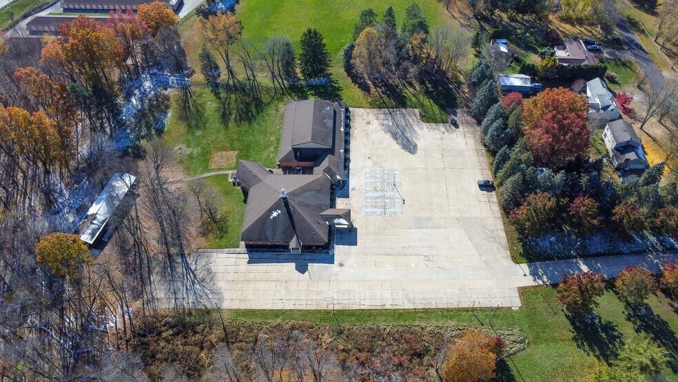 More Photos Of 771 Dunbar Rd, Tallmadge Specialty For Lease