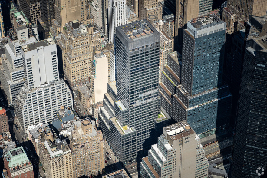 Primary Photo Of 90 Park Ave, New York Office For Lease