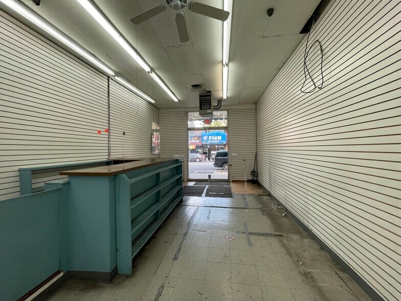 More Photos Of 1298 Fulton St, Brooklyn Storefront For Lease