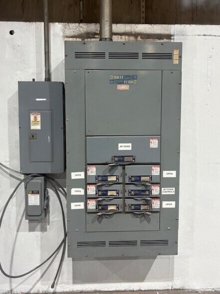 More Photos Of 1492 E Grand River Ave, Williamston Warehouse For Lease