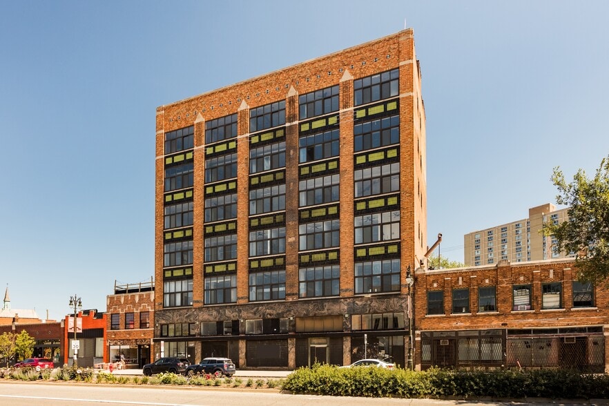 More Photos Of 1440 Gratiot Ave, Detroit Warehouse For Sale