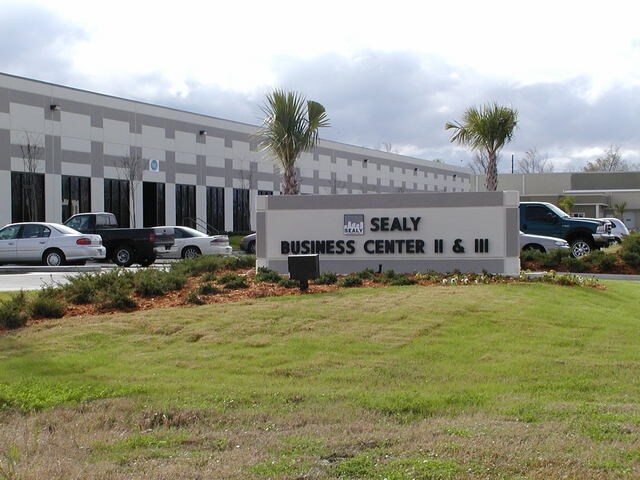 Primary Photo Of 110 Widgeon Dr, Saint Rose Warehouse For Lease