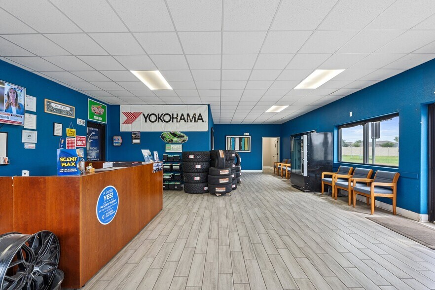 More Photos Of 6217 Fry Rd, Katy Auto Repair For Sale