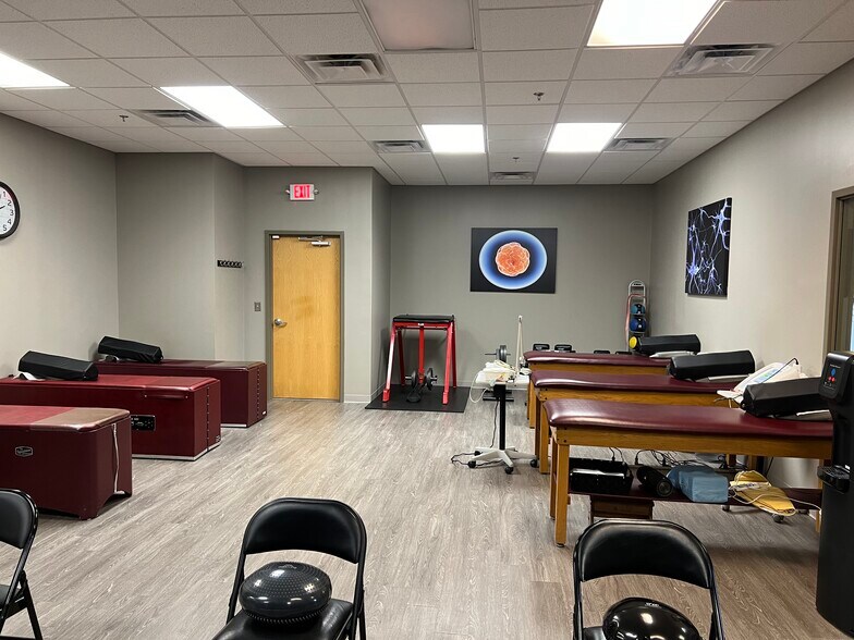 More Photos Of 4625 Red Bank Rd, Cincinnati Medical For Lease