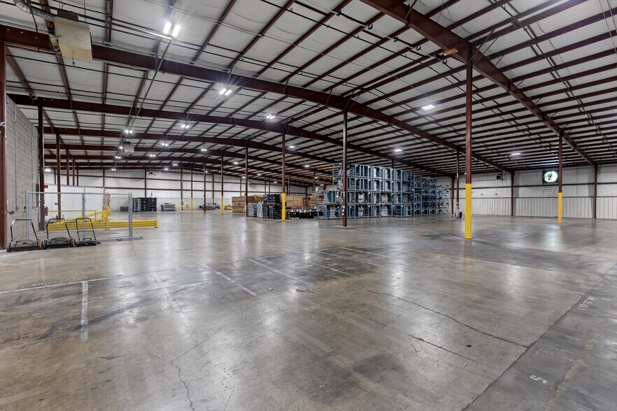 More Photos Of 3794 Tag Rd, Chattanooga Warehouse For Lease