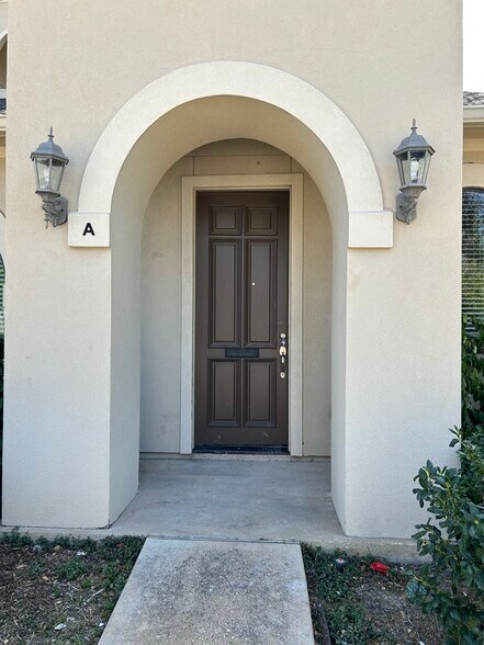 More Photos Of 12820 Willow Centre Dr, Houston Medical For Lease