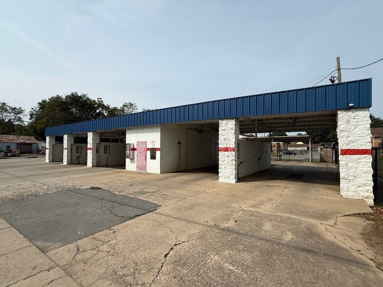 Primary Photo Of 201 Buerkle st, Stuttgart Carwash For Sale