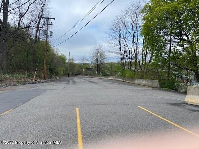 More Photos Of 1300 Wheeler Ave, Dunmore Office For Lease