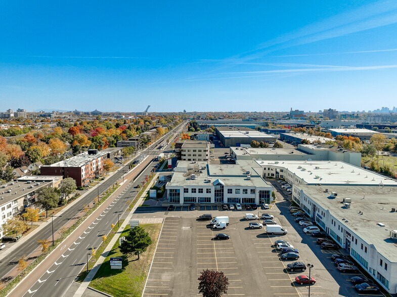More Photos Of 8552-8678 Boul Pie-IX, Montréal Warehouse For Lease
