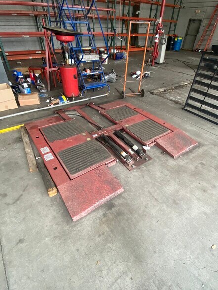 More Photos Of 2259 Sunrise Blvd, Rancho Cordova Auto Repair For Lease