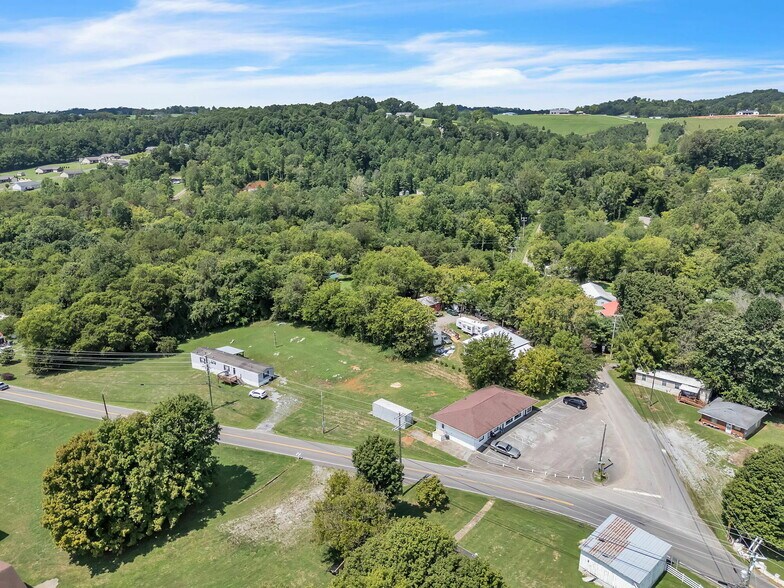 More Photos Of 1701 Dumplin Loop Rd, New Market Freestanding For Sale