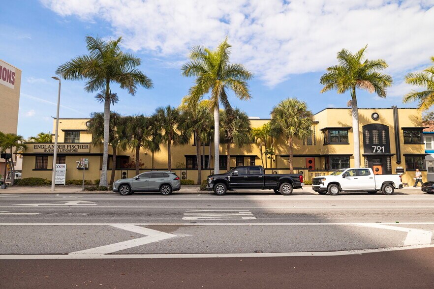 More Photos Of 721 1st Ave N, Saint Petersburg Office For Sale