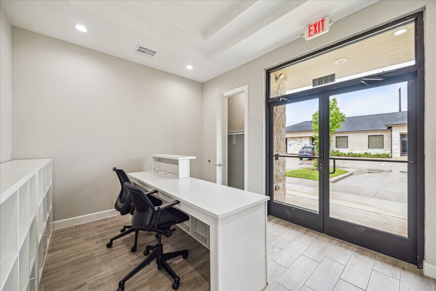 More Photos Of 4220 Cartwright Rd, Missouri City Medical For Sale