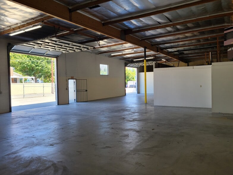 More Photos Of 10605 Chandler Blvd, North Hollywood Warehouse For Lease