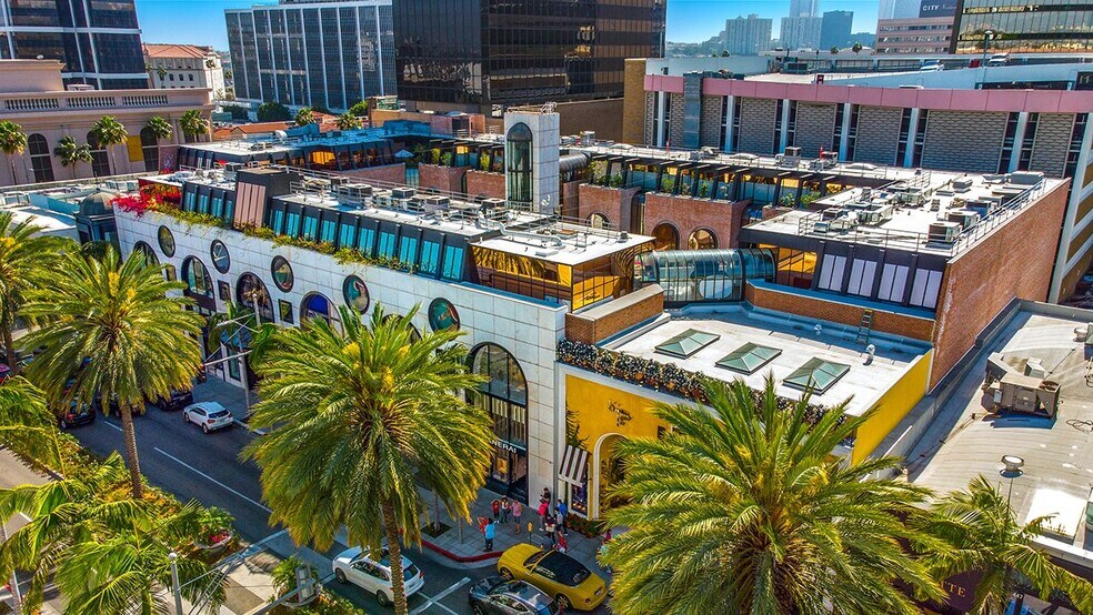 More Photos Of 413-445 N Rodeo Dr, Beverly Hills General Retail For Lease