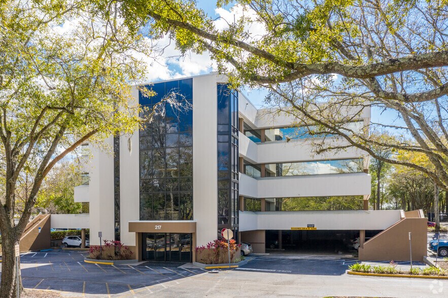 More Photos Of 217 N Westmonte Dr, Altamonte Springs Office For Lease