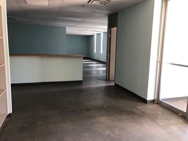 More Photos Of 223 N Boulder Ave, Tulsa General Retail For Lease