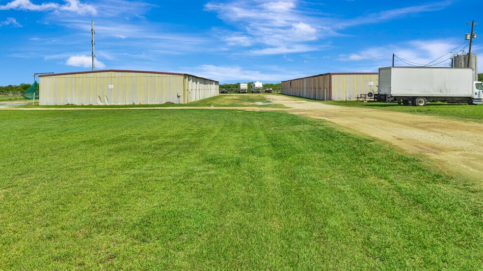 More Photos Of 2241 State Highway 35 N, Port Lavaca Storefront For Sale