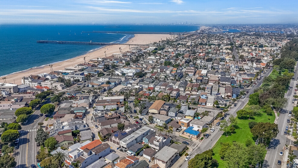 More Photos Of 1521 Marine Ave, Seal Beach Apartments For Sale