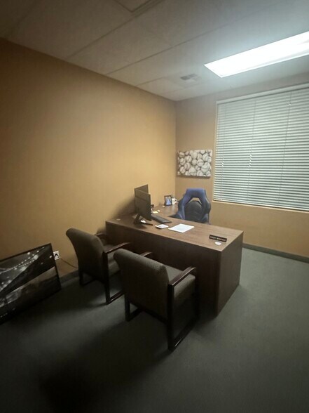 More Photos Of 3924 W Caldwell Ave, Visalia Coworking Space