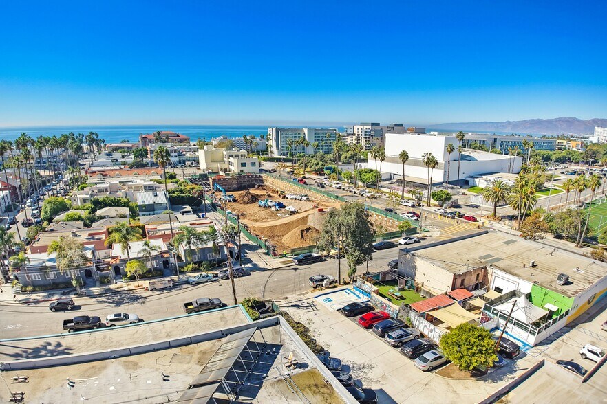 More Photos Of 234 Pico Blvd, Santa Monica Apartments For Lease