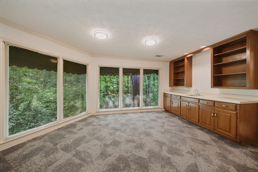More Photos Of 783 Holcomb Bridge Rd, Norcross Office For Sale