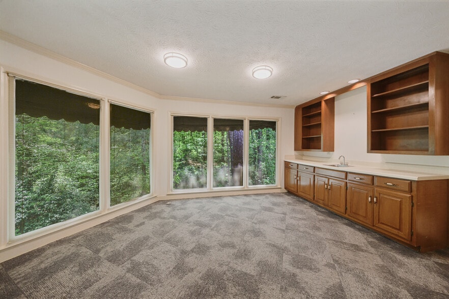 More Photos Of 783 Holcomb Bridge Rd, Norcross Office For Sale