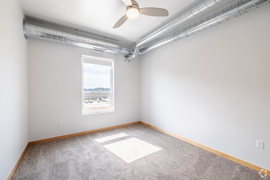 More Photos Of 103 Virginia St, Sioux City Apartments For Lease