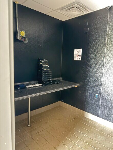 More Photos Of 5320 N Orange Blossom Trl, Orlando Restaurant For Sale