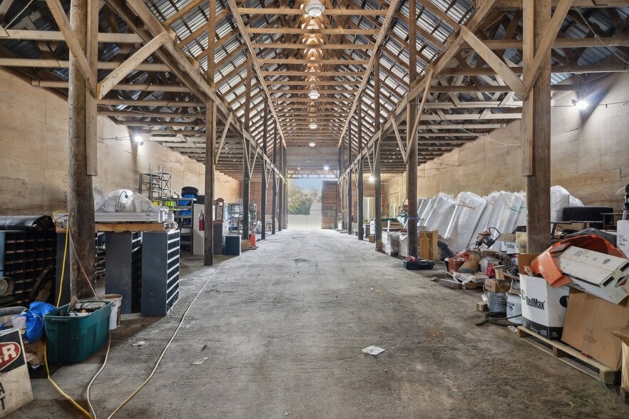 More Photos Of 14417 Courthouse Rd, Dinwiddie Flex For Sale