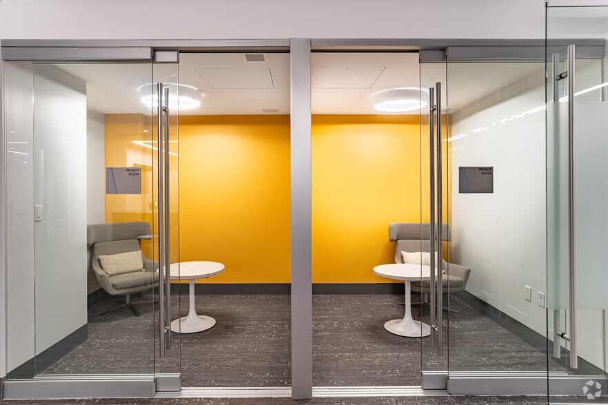 More Photos Of 2461 Eisenhower Ave, Alexandria Office For Lease