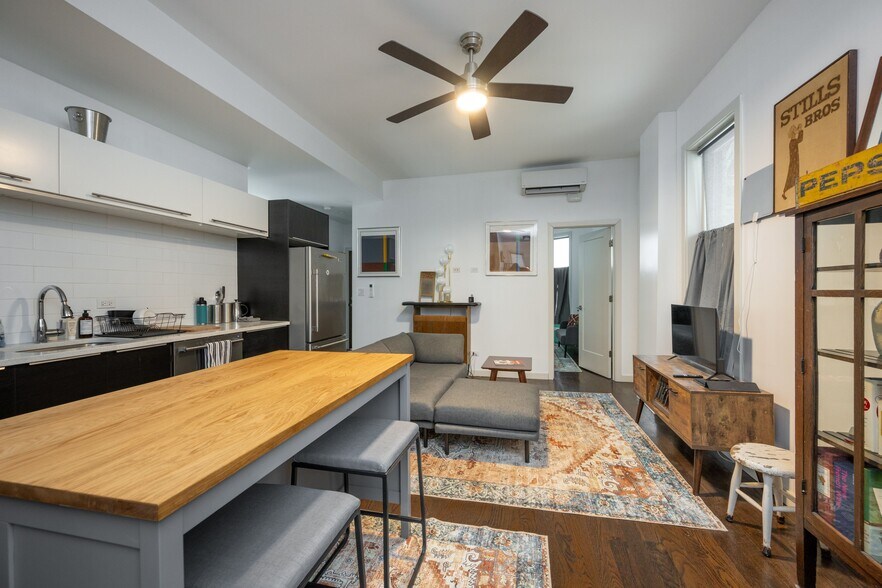 More Photos Of 2234-2236 N Western Ave, Chicago Apartments For Sale