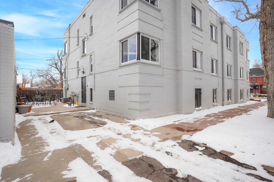 More Photos Of 600 S Logan St, Denver Apartments For Sale