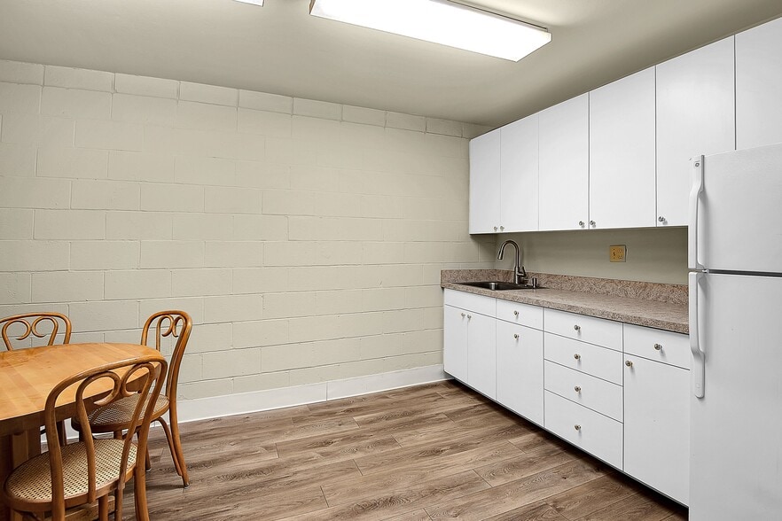 More Photos Of 10310-10312 Culver Blvd, Culver City Medical For Lease