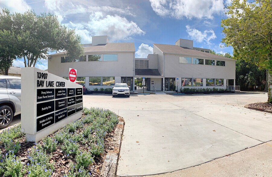 More Photos Of 13907 N Dale Mabry, Tampa Office For Sale