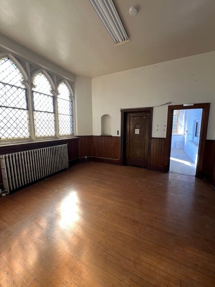 More Photos Of 5359 Lebanon Ave, Philadelphia Schools For Lease