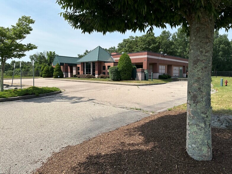 More Photos Of 51 Technology Way, West Greenwich Research And Development For Lease