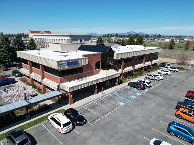 More Photos Of 2123 N Government Way, Coeur d'Alene Bank For Sale