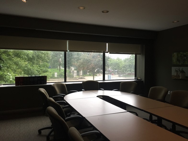 More Photos Of 620 Richmond St, London Office For Lease