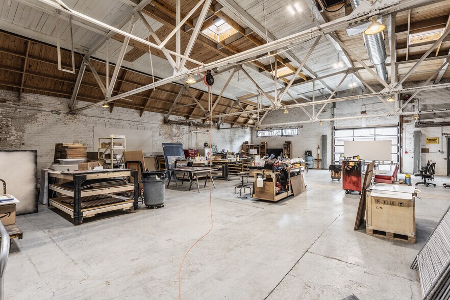 More Photos Of 4201 Millersville Rd, Indianapolis Flex For Sale