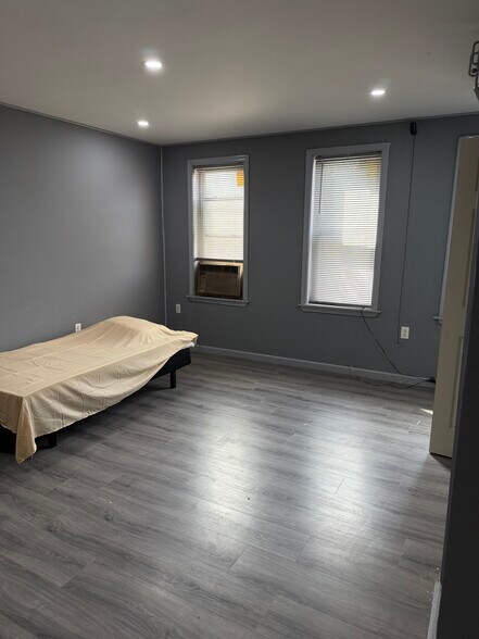 More Photos Of 3235 Belair Rd, Baltimore Storefront Retail Residential For Sale
