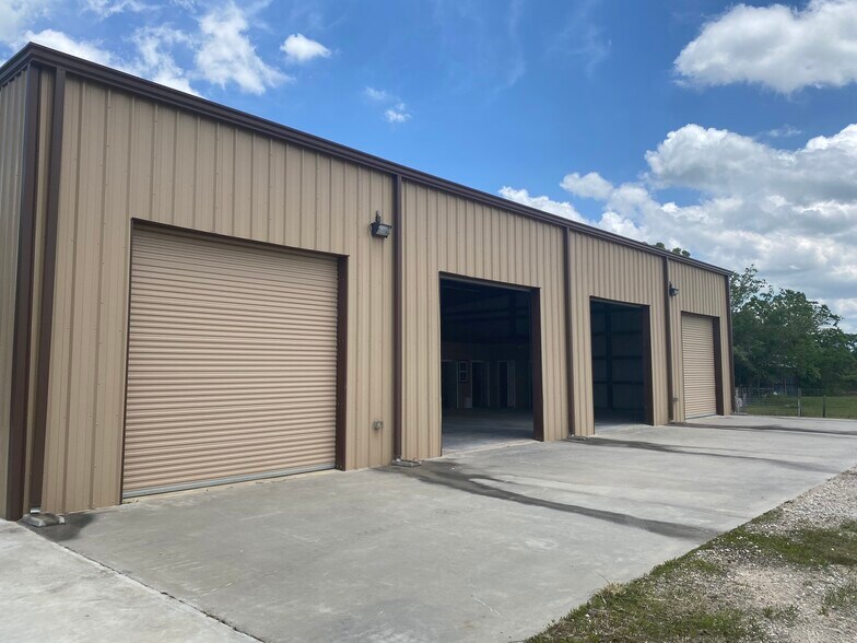 More Photos Of 5901 County Road 675B, Rosharon Warehouse For Sale