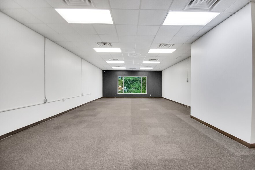 More Photos Of 3390 Kori Rd, Jacksonville Medical For Sale