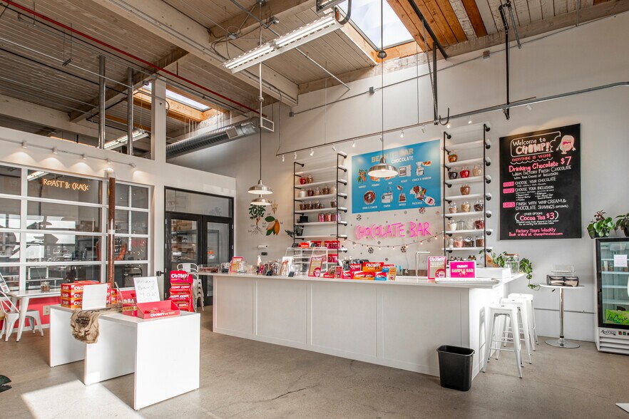 More Photos Of 2195 Hyacinth St NE, Salem Flex For Lease