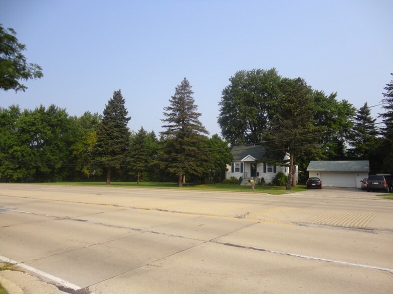 Primary Photo Of 2010 E Euclid Ave, Mount Prospect Land For Sale