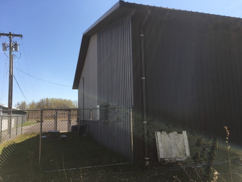 More Photos Of 6263 Taft Rd, Syracuse Warehouse For Lease