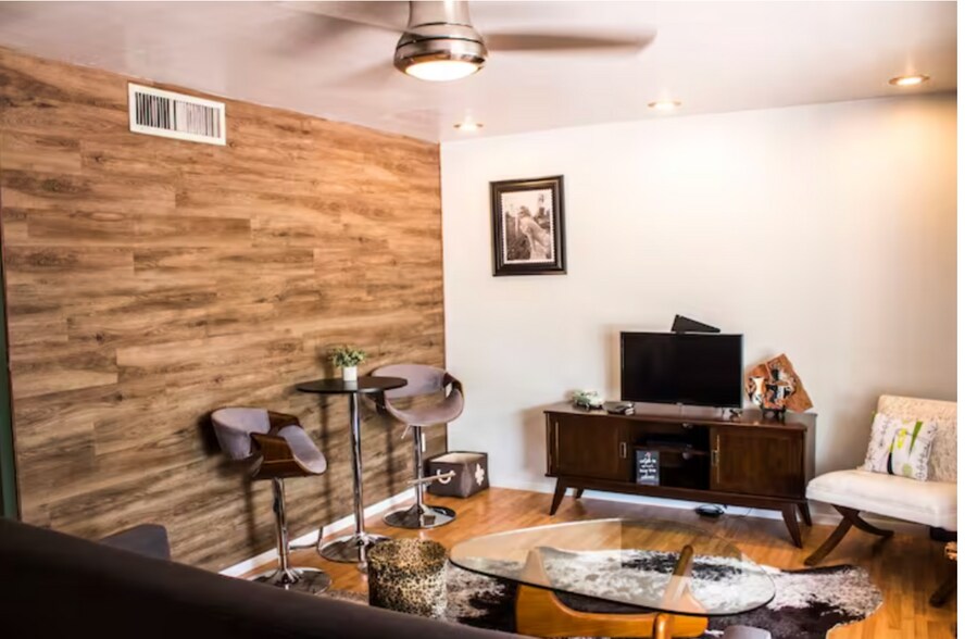 More Photos Of 3643 E Glenrosa Ave, Phoenix Apartments For Sale