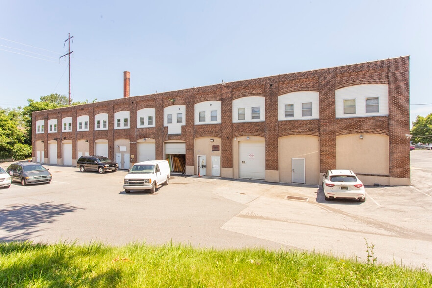 More Photos Of 2300 W 4th St, Chester Light Distribution For Lease