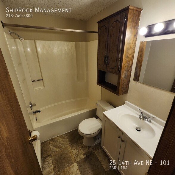 More Photos Of 25-33 14th Ave NE, Saint Cloud Apartments For Sale