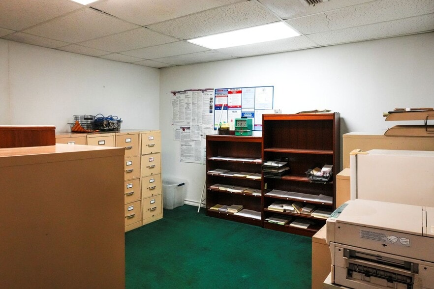More Photos Of 1531 S Port Ave, Corpus Christi Office For Sale